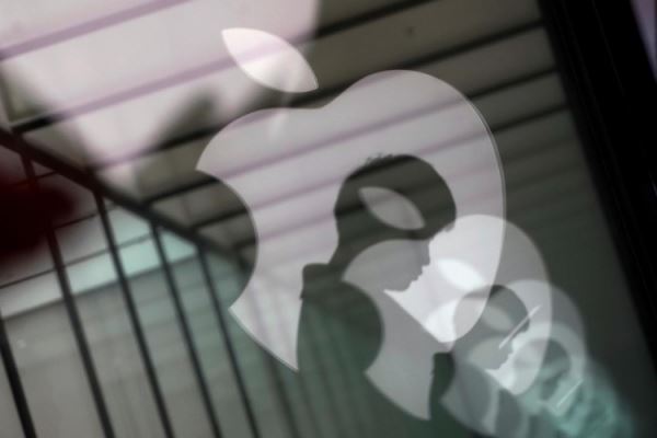 Apple и Foxconn признали, что слишком полагались на временных работников в Китае