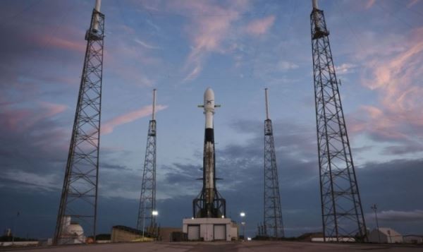 SpaceX намерена развернуть спутниковую широкополосную связь в США быстрее, чем ожидалось